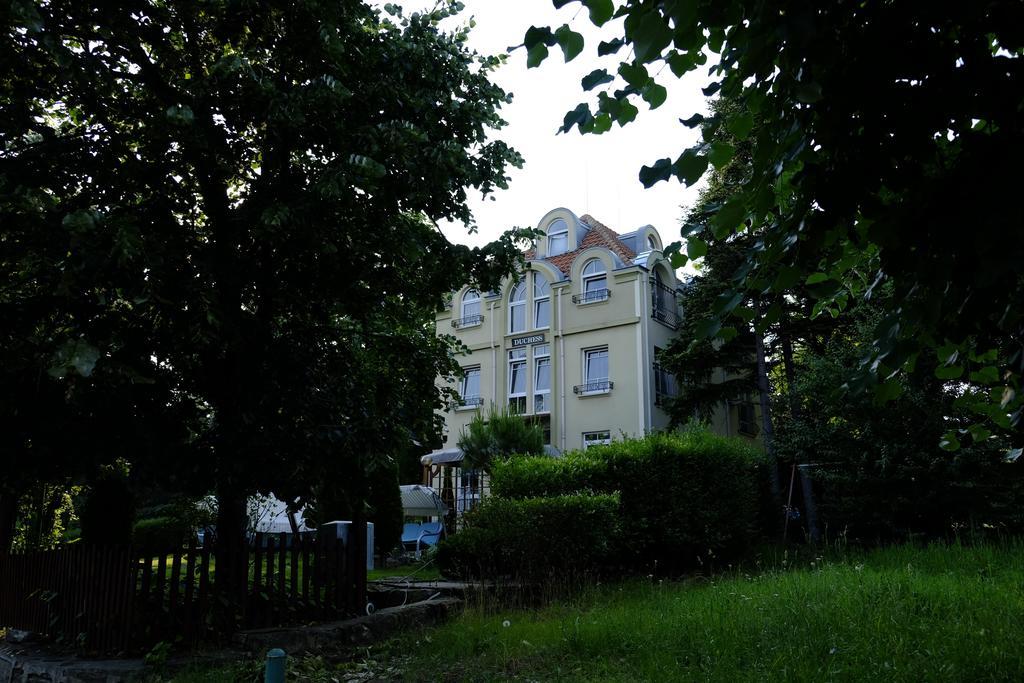 дукеса 3* Варна